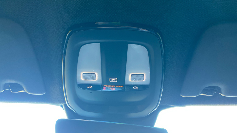 Volvo XC40 2.0 B4P Plus Black Edition 5dr Auto Petrol Estate